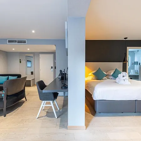 C-hotels Andromeda 4* אוסטנדה