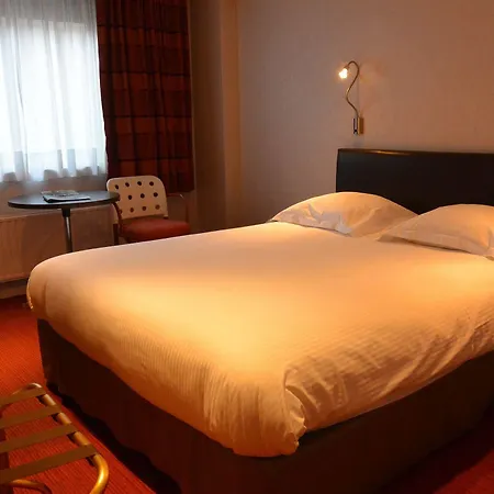 מלון C-hotels Andromeda 4*