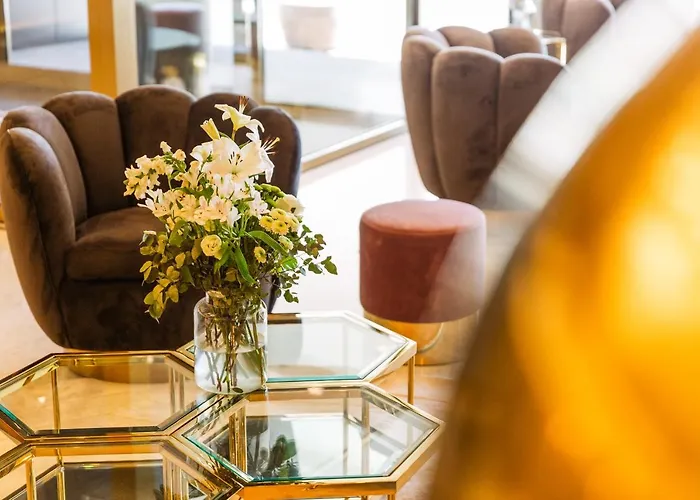 호텔 C- 호텔스 안드로메다 4*