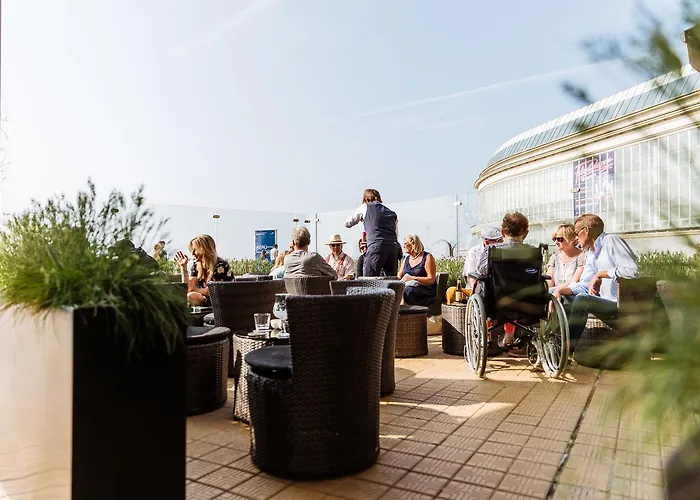 호텔 C- 호텔스 안드로메다 4*